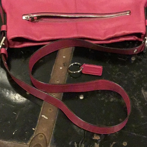 Coach Fuchsia Leather Bag w/ Small key fob - Picture 3 of 7